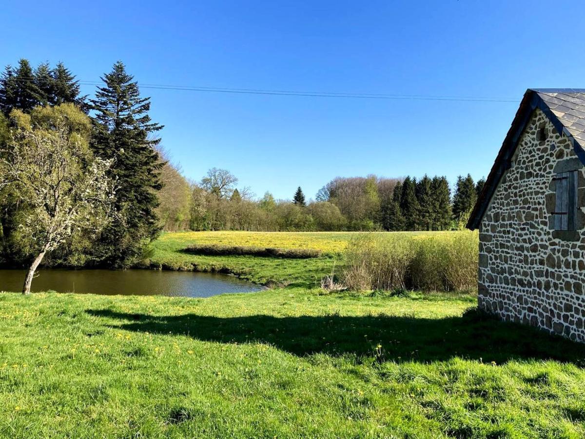 Maison De Charme A Joue-Du-Bois Avec Vue Sur Le Lac Villa Exterior foto